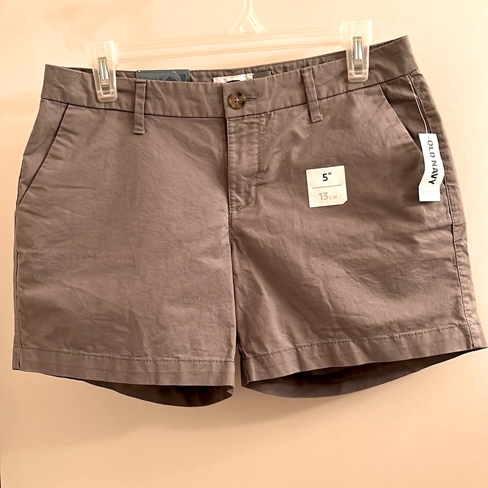 Old Navy gray shorts